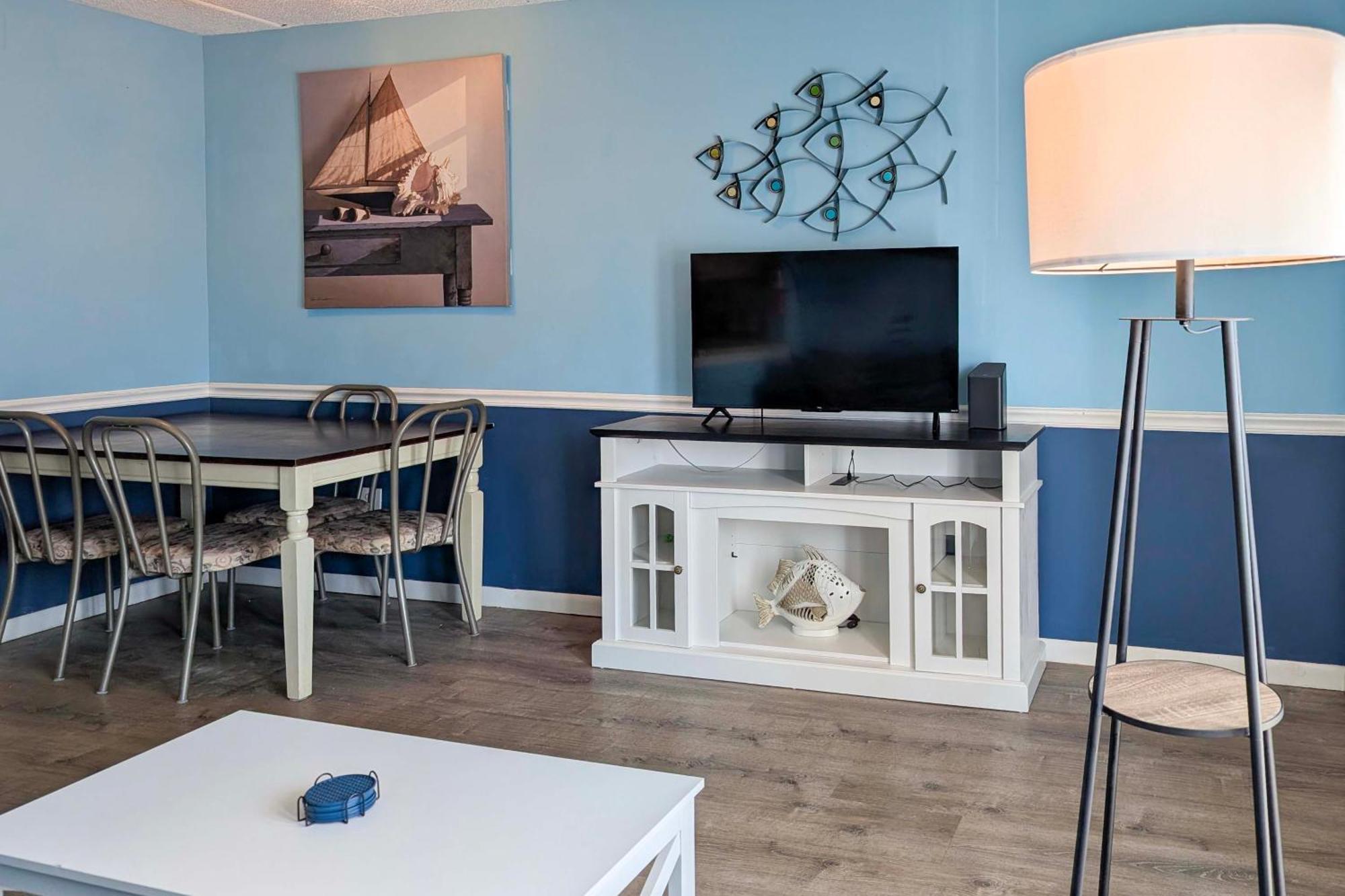 Coastal Condo With Pool, 1 Block To Wildwood Beach! Екстериор снимка